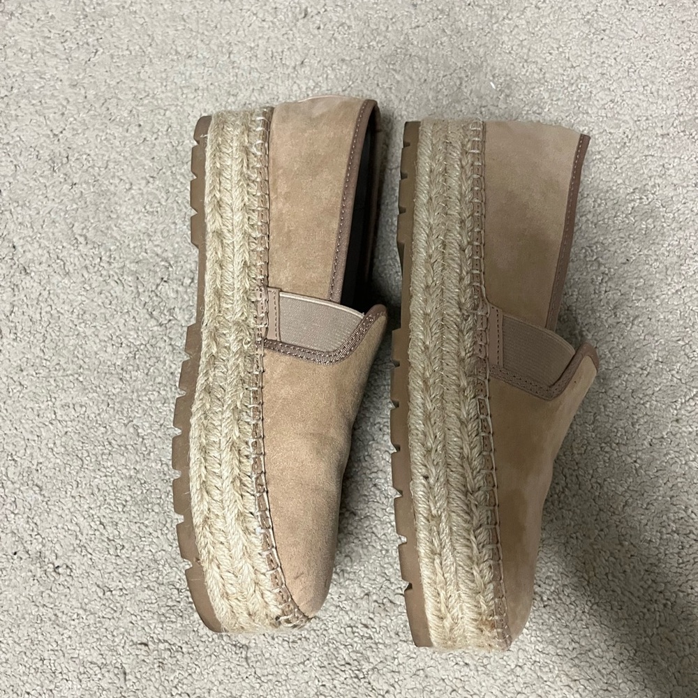 Circus/Sam Edelman. Tan Size 8  Worn Once!! Truly Like Brand New…